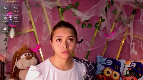 Snapshot of milleyjones_ chatting on 10/27/25, 07:51 milleyjones_ online show from 10/27/25, 07:51