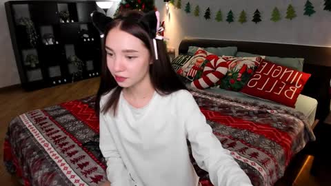 Snapshot of milli_brownn chatting on 12/19/24, 10:24 Milli online show from 12/19/24, 10:24