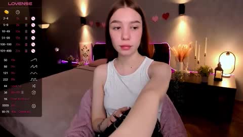 Snapshot of milli_brownn chatting on 10/19/25, 06:03 Milli online show from 10/19/25, 06:03