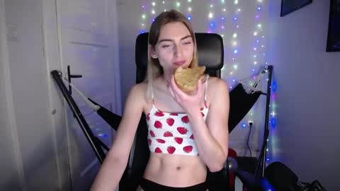 millie_lacroix online show from 12/27/24, 05:05