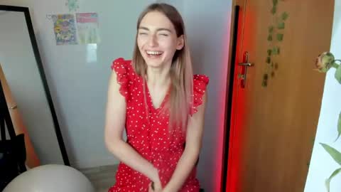 millie_lacroix online show from 06/02/26, 06:54