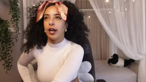 millie_volturi online show from 05/27/26, 12:24