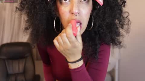millie_volturi online show from 05/30/26, 12:57