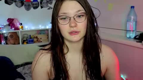 Snapshot of milliedoll chatting on 11/02/25, 09:00 Millie online show from 11/02/25, 09:00