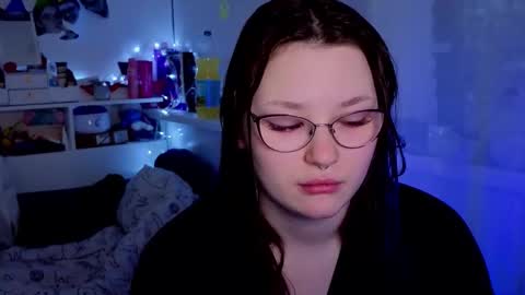 Snapshot of milliedoll chatting on 11/08/25, 02:45 Millie online show from 11/08/25, 02:45