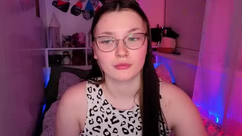 Snapshot of milliedoll chatting on 11/26/25, 10:16 Millie online show from 11/26/25, 10:16