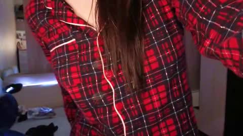 Millie online show from 03/03/26, 01:50