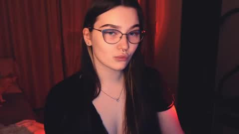 Millie online show from 04/12/26, 08:14