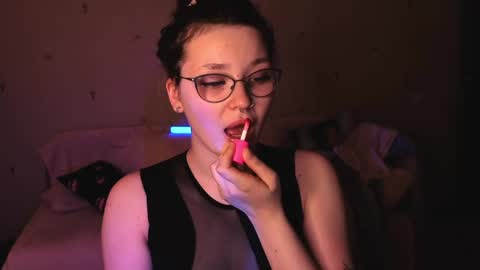 Millie online show from 06/03/26, 12:30
