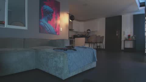 Mila  online show from 03/03/25, 11:55