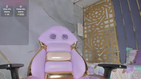 Snapshot of millieskinny_ chatting on 01/11/25, 01:22 Ana Maria online show from 01/11/25, 01:22