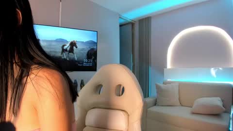 Snapshot of millieskinny_ chatting on 09/23/25, 12:35 Ana Maria online show from 09/23/25, 12:35