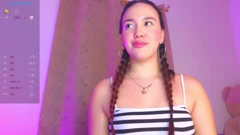 Snapshot of milly_01 chatting on 01/05/25, 01:24 Milly online show from 01/05/25, 01:24