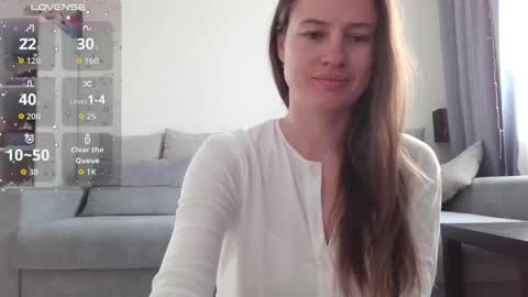 milly_browski online show from 04/14/26, 02:01
