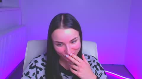 Milly online show from 12/24/24, 12:44