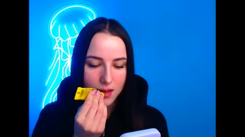 Milly online show from 03/05/25, 06:44