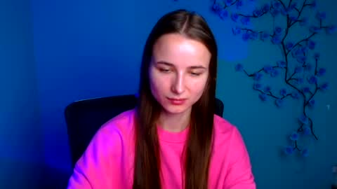 Snapshot of milly_liss chatting on 07/20/26, 05:44 Milly online show from 07/20/26, 05:44