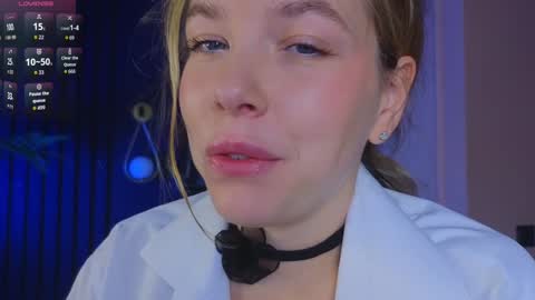 Milly    online show from 09/15/25, 06:57