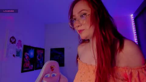 Snapshot of milly_yako chatting on 10/06/25, 10:51 Monkey D Maddie online show from 10/06/25, 10:51