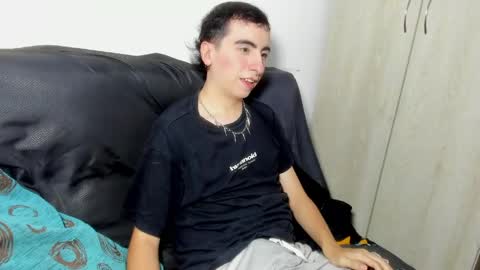 Snapshot of milogm_ chatting on 05/25/26, 09:54 milogm_ online show from 05/25/26, 09:54