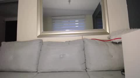 miloslove online show from 03/04/25, 11:08