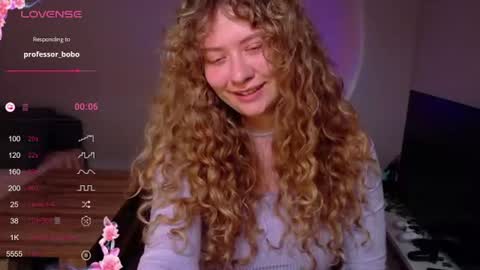 Snapshot of milounee chatting on 06/25/26, 04:11 milounee online show from 06/25/26, 04:11