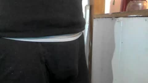 Snapshot of milowolf69 chatting on 11/08/25, 06:46 milowolf69 online show from 11/08/25, 06:46