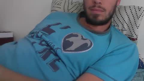 Snapshot of milowww1601 chatting on 10/24/25, 01:29 milowww1601 online show from 10/24/25, 01:29