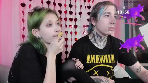 Snapshot of milten_trish chatting on 02/18/25, 05:53 milten_trish online show from 02/18/25, 05:53