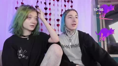 Snapshot of milten_trish chatting on 02/27/25, 07:47 milten_trish online show from 02/27/25, 07:47