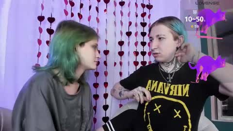 Snapshot of milten_trish chatting on 03/07/25, 12:04 milten_trish online show from 03/07/25, 12:04