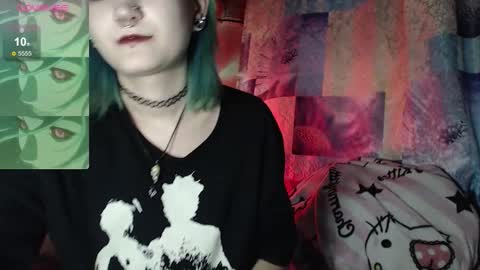 Snapshot of milten_trish chatting on 10/03/25, 10:40 milten_trish online show from 10/03/25, 10:40