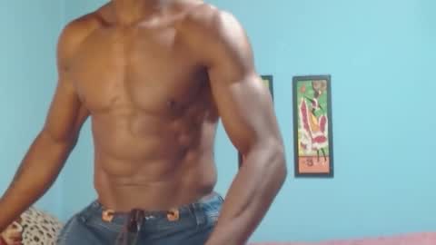 Snapshot of miltonn_jakee chatting on 10/25/25, 06:57 Miltonn online show from 10/25/25, 06:57