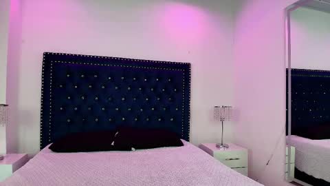 Milu ballmer  online show from 09/19/25, 06:19