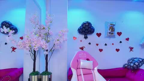 Milu ballmer  online show from 02/16/26, 06:48