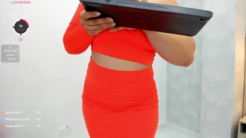 Snapshot of milu_gomez chatting on 12/08/24, 10:25 Milu Gomez online show from 12/08/24, 10:25