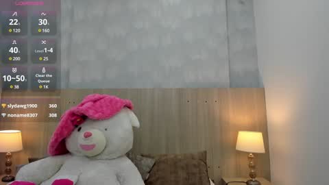 Snapshot of milu_gomez chatting on 02/04/25, 10:55 Milu Gomez online show from 02/04/25, 10:55