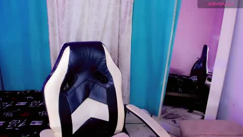 Snapshot of miludollts chatting on 02/20/26, 08:49 kendall online show from 02/20/26, 08:49