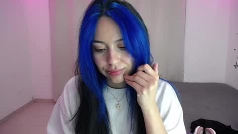 Snapshot of milusolers chatting on 11/26/25, 06:14 Milusolers online show from 11/26/25, 06:14