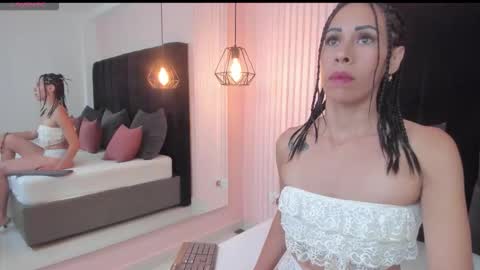 Snapshot of miluu_starr chatting on 02/23/26, 12:02 miluu online show from 02/23/26, 12:02