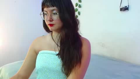 Snapshot of mily_baker chatting on 02/24/25, 05:31 mily_baker online show from 02/24/25, 05:31