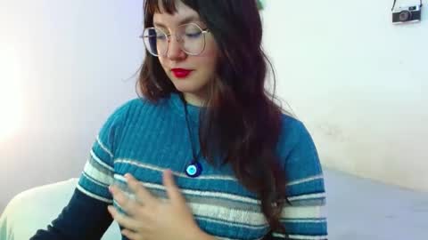 Snapshot of mily_baker chatting on 02/25/25, 06:53 mily_baker online show from 02/25/25, 06:53