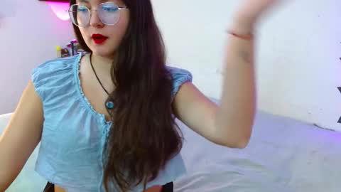 Snapshot of mily_baker chatting on 10/02/25, 11:01 mily_baker online show from 10/02/25, 11:01