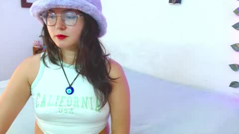 Snapshot of mily_baker chatting on 06/25/26, 06:45 mily_baker online show from 06/25/26, 06:45