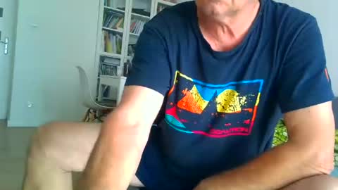 Snapshot of milymen26 chatting on 07/31/26, 05:51 Milymen26 Polish man master fereskik straight mature online show from 07/31/26, 05:51