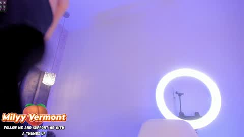 Snapshot of milyy_vermont chatting on 01/11/25, 07:49 Milyy online show from 01/11/25, 07:49