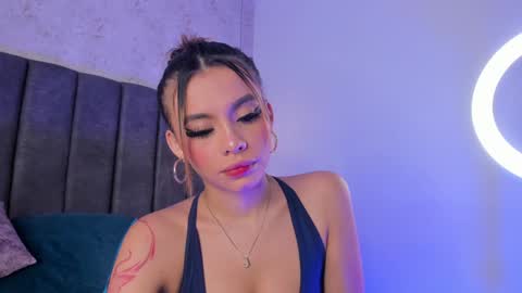 Snapshot of milyy_vermont chatting on 01/12/25, 01:05 Milyy online show from 01/12/25, 01:05