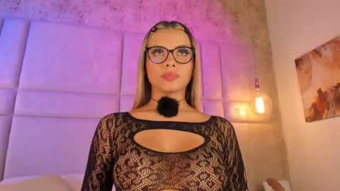 Snapshot of milyy_vermont chatting on 11/05/25, 07:36 Milyy online show from 11/05/25, 07:36