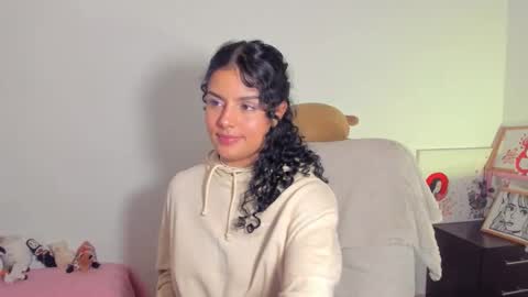 Snapshot of mimi_sa chatting on 04/26/26, 03:15 Mimii online show from 04/26/26, 03:15