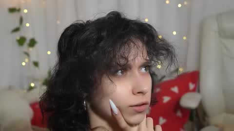 Snapshot of mimilicks chatting on 11/01/25, 12:07 IRIS online show from 11/01/25, 12:07